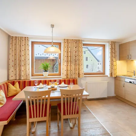 Apartment Vorreiter - Utd152 By Interhome